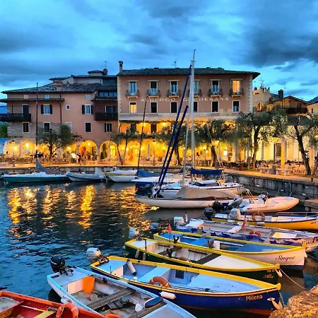 Corteolivo Torri Del Benaco